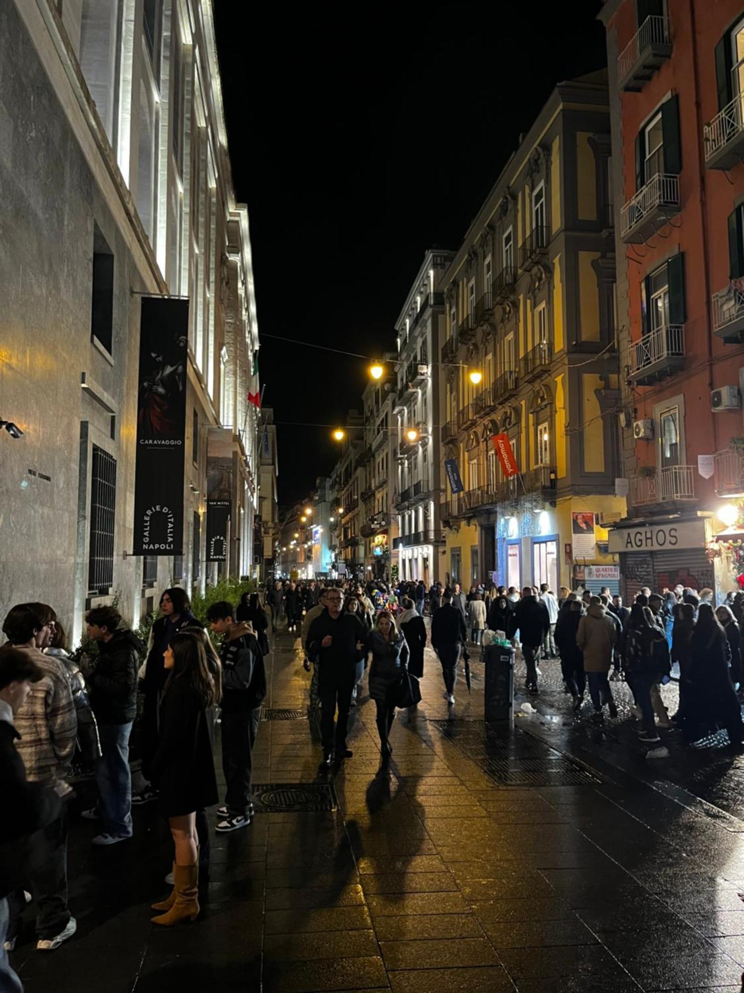 Appartamento International Garibaldi * Napoli